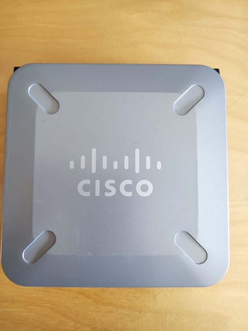 Switch Gigabit Cisco SG 100D-08