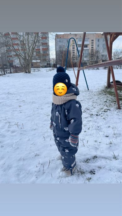 Комбінезон H&M.