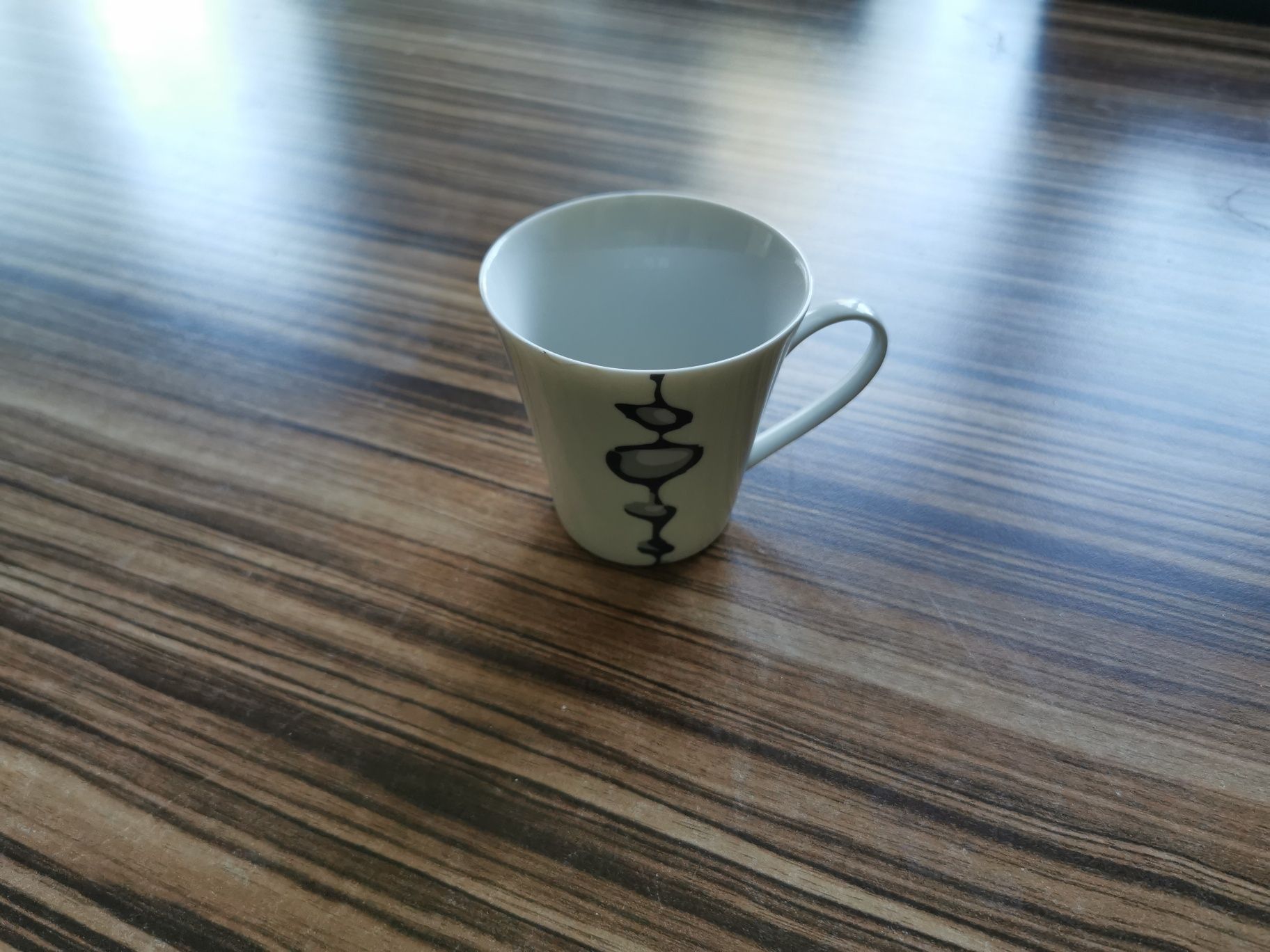 Zestaw obiadow29el. (dla 6 osób) Kwadratowe, ceramiczne.