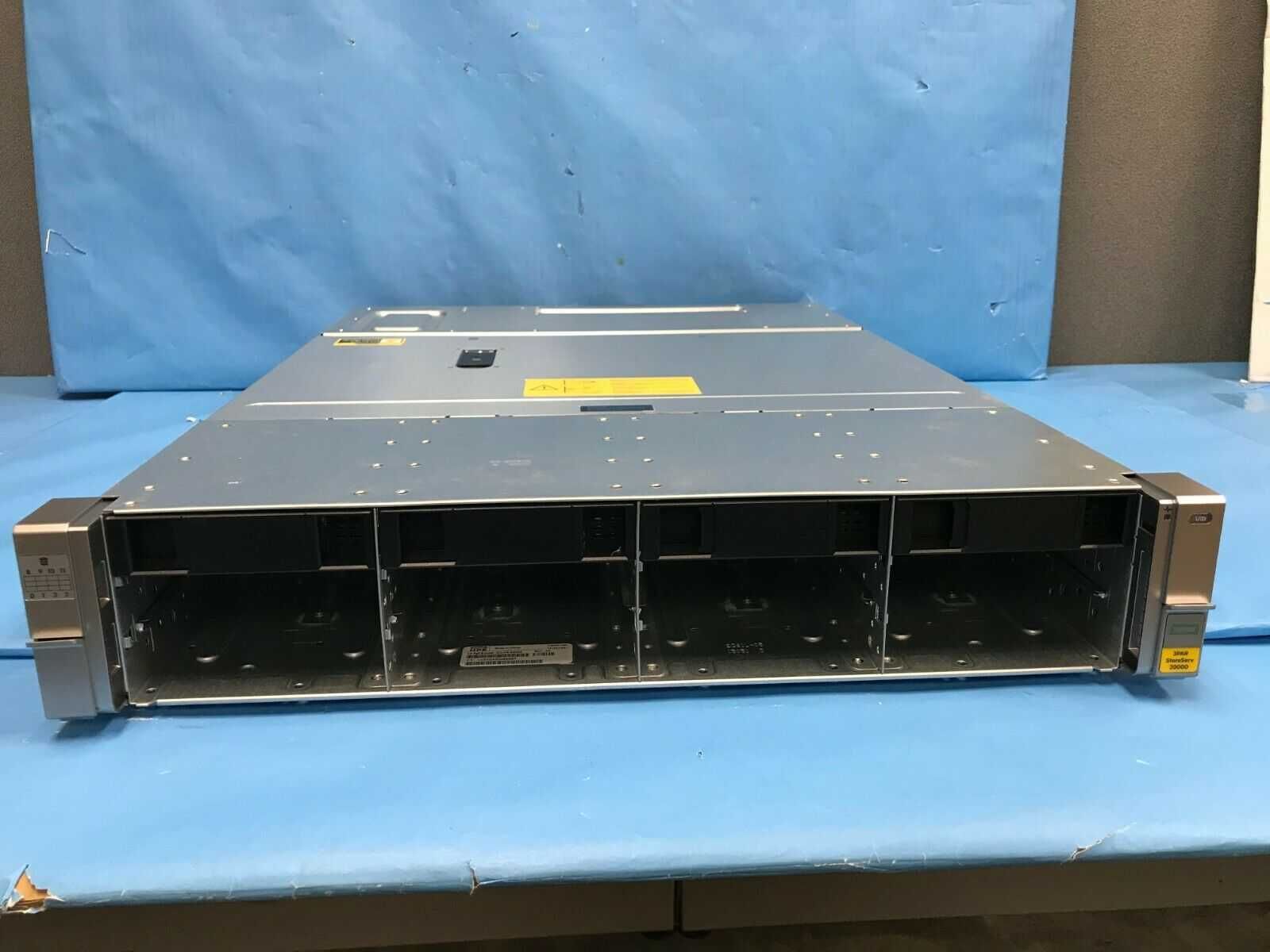 Дисковая полка HPe 12g 24 2.5" sff маркировка d3700/3750 QW967A sas3