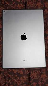 Apple iPad Pro 12.9'' 1st Gen  32GB - Cinzento Sideral.