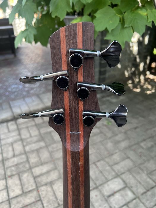 Ibanez Prestige sr 3005e 2002 року