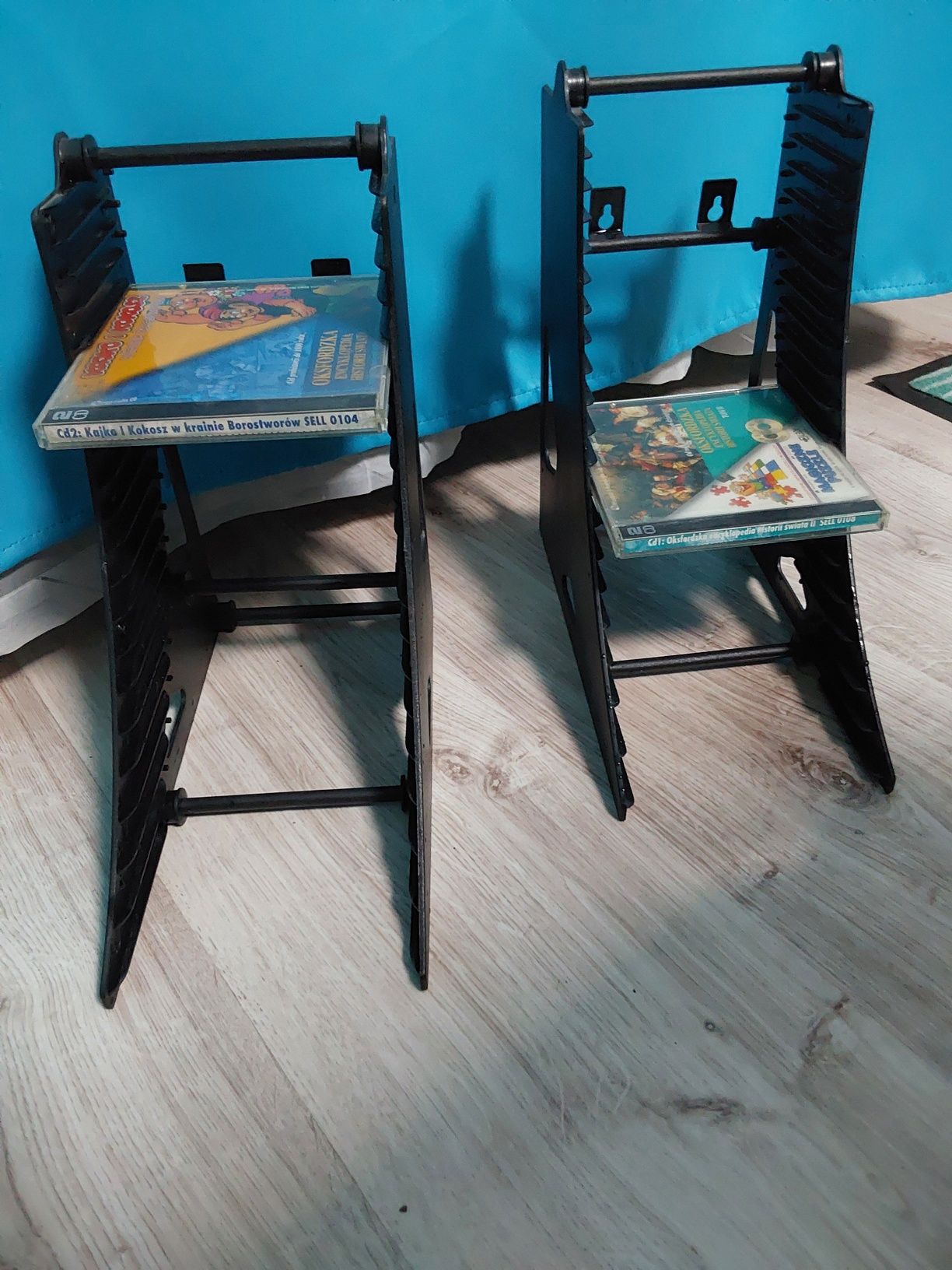 Stojaki na płyty CD   2sztuki