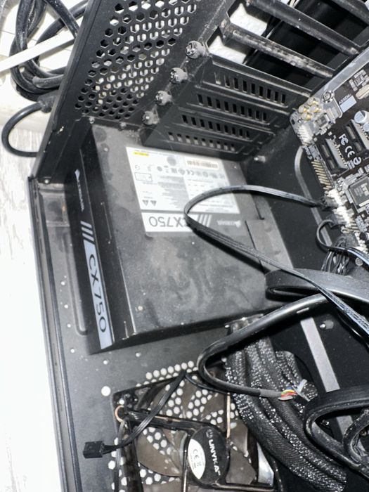 PC Gaming Ryzen 5 2400G/16gb/500gb M.2