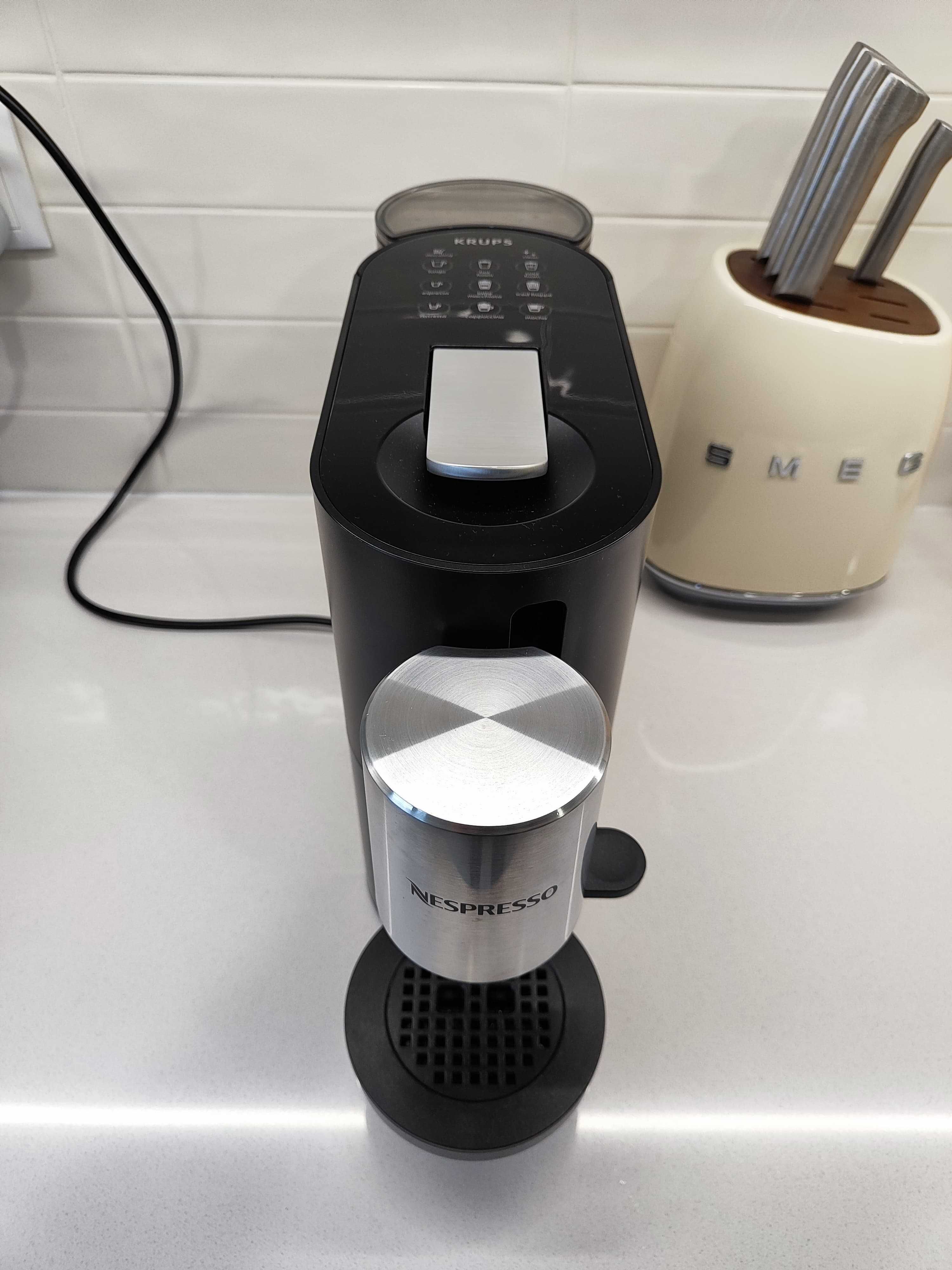 Máquina de café Nespresso Atlier