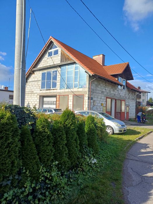 Sprzedam dom z warsztatem