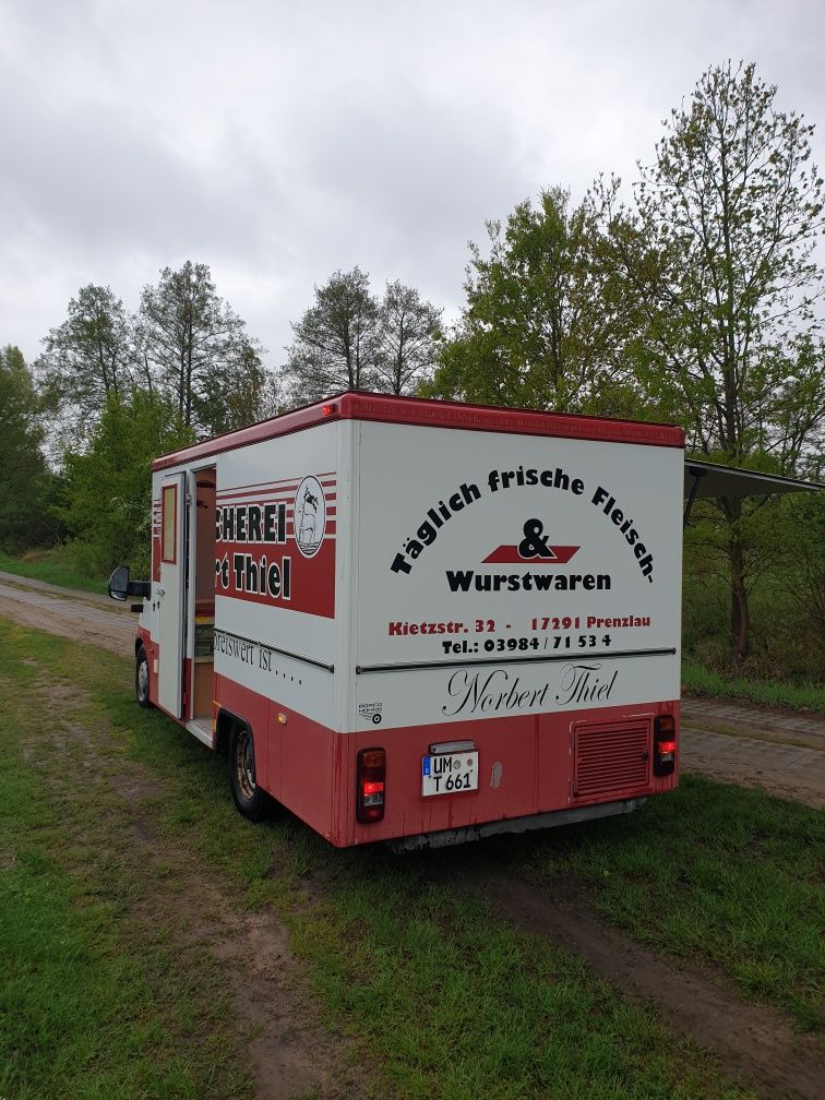 Peugeot  BOXER Autosklep węd Gastronomiiczny  Food Truck