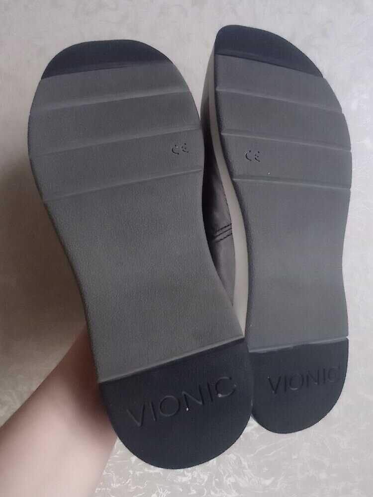 Фирменные спортивные туфли, балетки, мокасины.	Vionic 37-38 р.