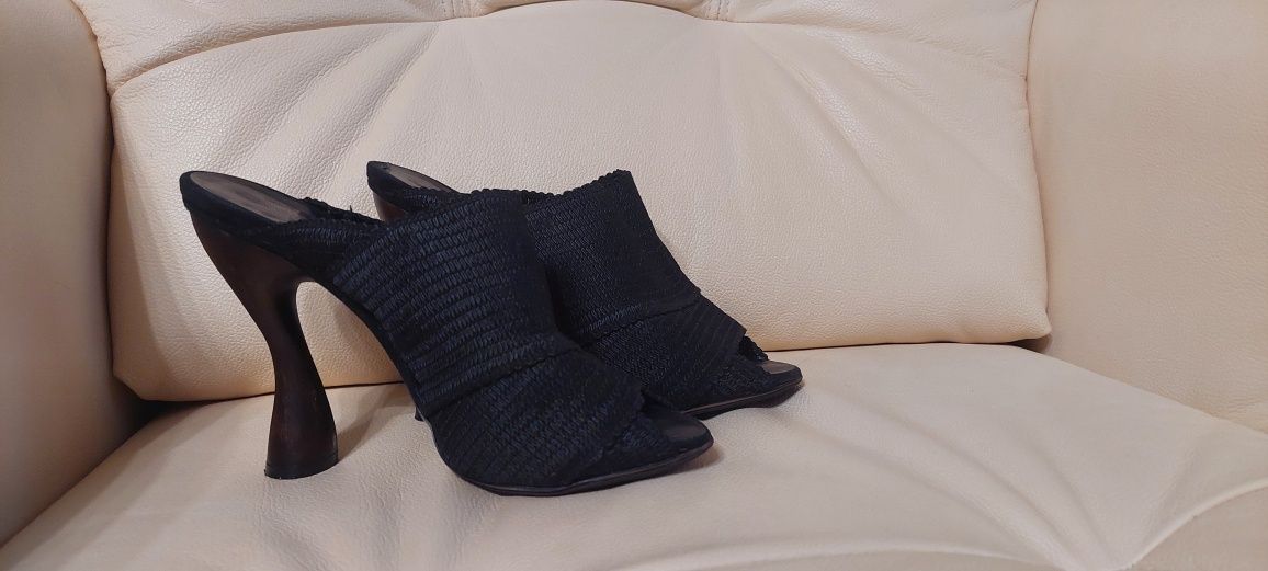 Босоніжки DONNA KARAN collection 37 розмір