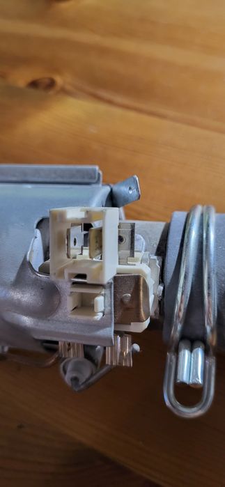 Grzalka  zmywarki beko