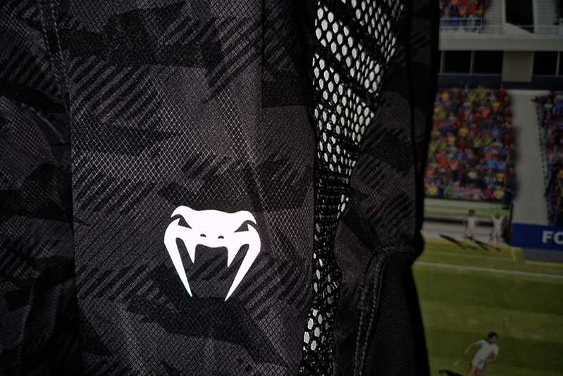 Venum Elite spodenki bokserskie camo/black size: XL