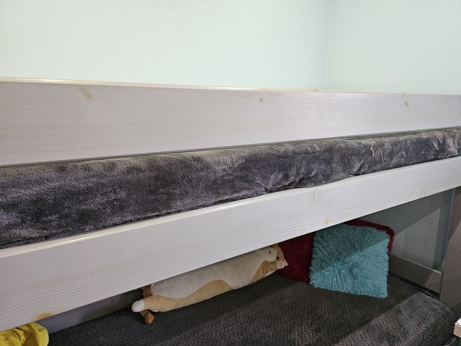 Łóżko piętrowe z tapczanem lita sosna 90x200