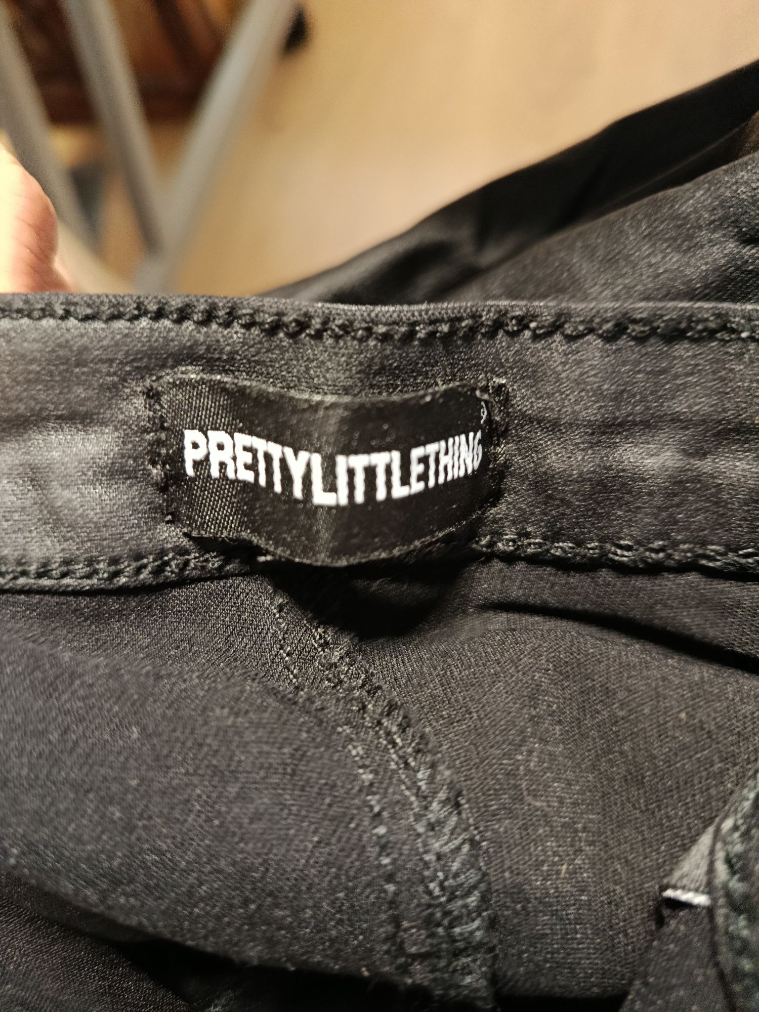 Spodnie z wysokim stanem PrettyLittleThing