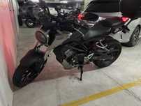 Honda CB 125R - Poucos Km