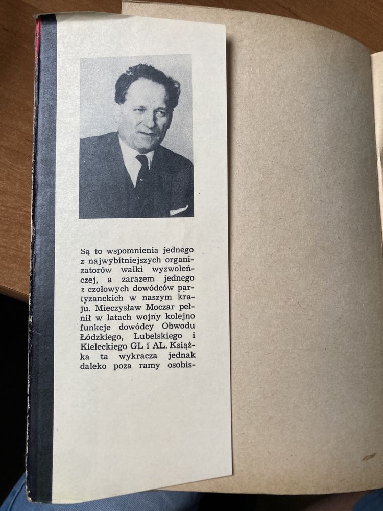 Książka pt,,Barwy walki”1968 MON