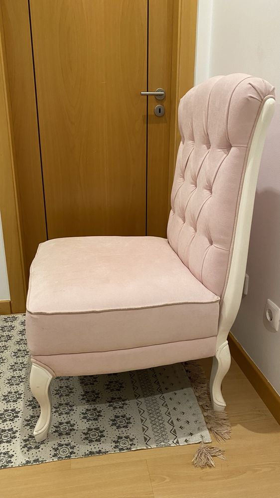 Cadeirao rosa quarto