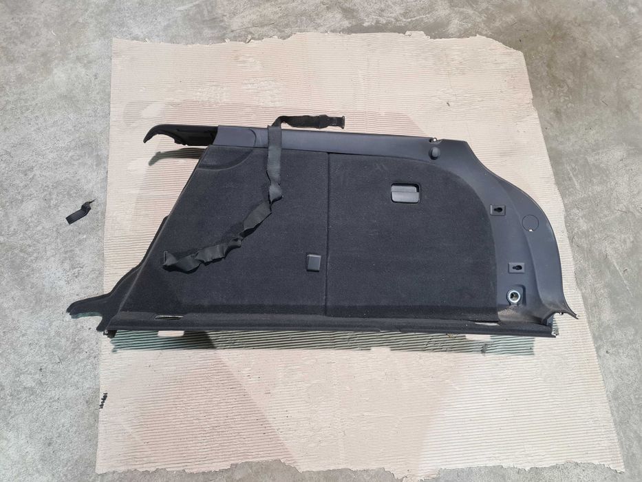 Boczek tapicerka bagażnika prawy prawa SEAT Exeo ST kombi OEM