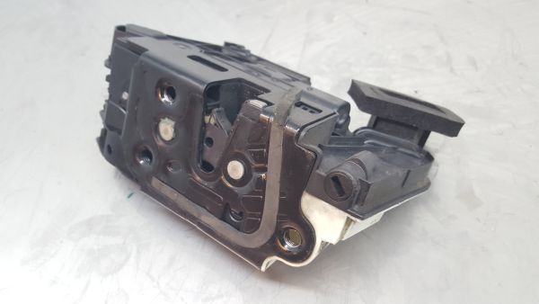 Fechadura / fecho porta frente direito VOLKSWAGEN Polo (6R, 6C)