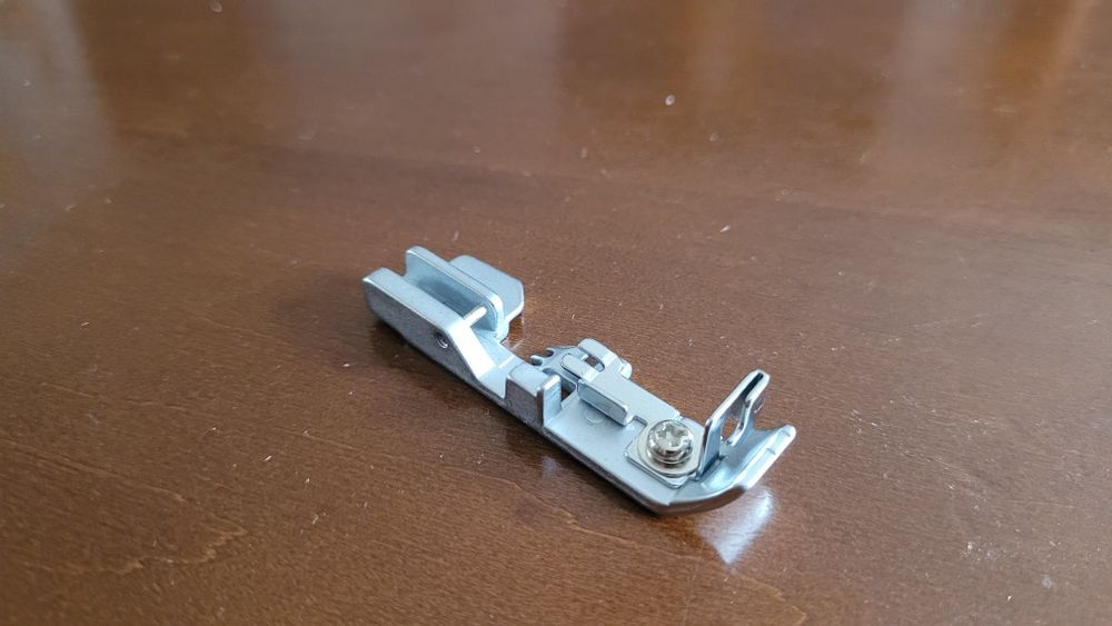 Stopki do maszyny firmy BERNINA 2000