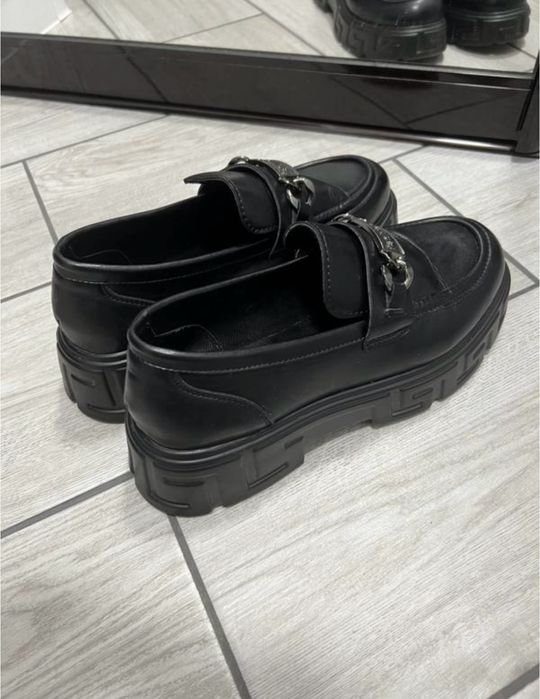 Лофери жіночі чорні