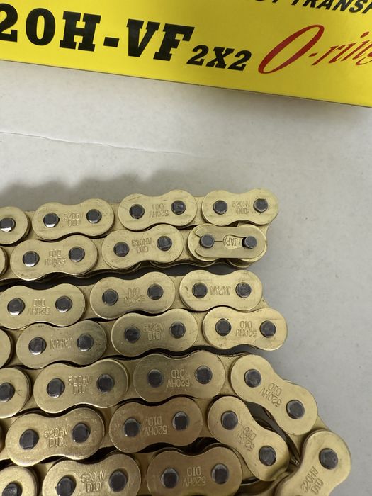 Сальніковий ланцюг DID 520/120