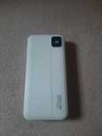 Powerbank com dois cabos