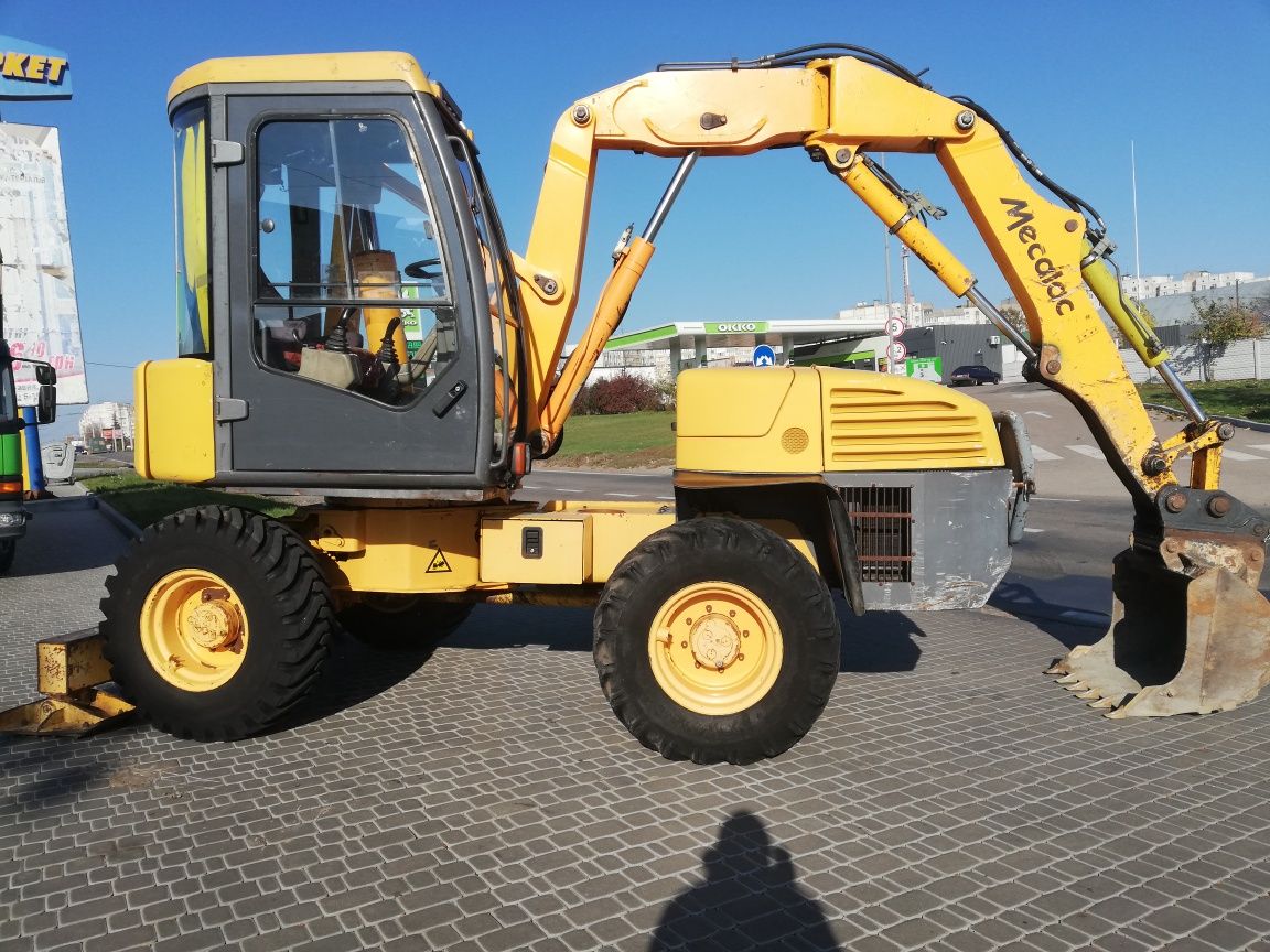 Продам екскаватор JCB-3cx.