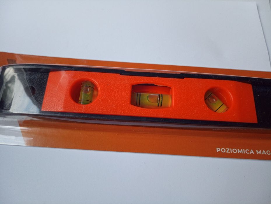 Poziomica magnetyczna nowa 23cm  VERGIONIC