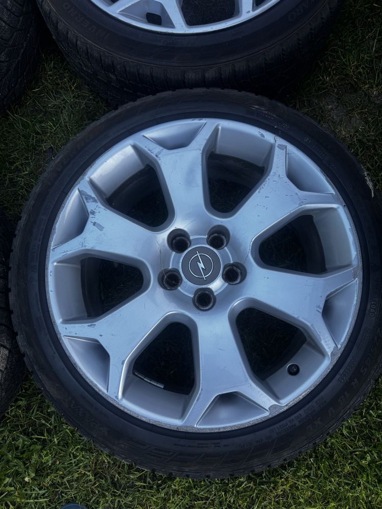 Felgi Snowflake 18” 5x110 + opony zimowe paxaro