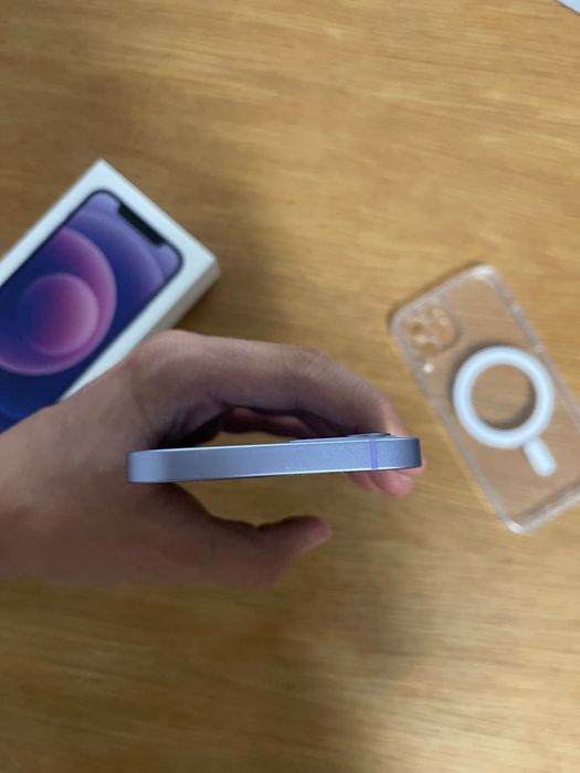iPhone 12 fiolet