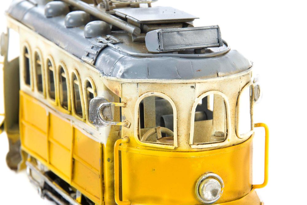 Elétrico Clássico Amarelo Decorativo - 27x7x12cm By Arcoazul