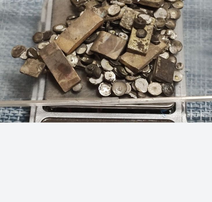 Срібні контакти, реле, вимикачі