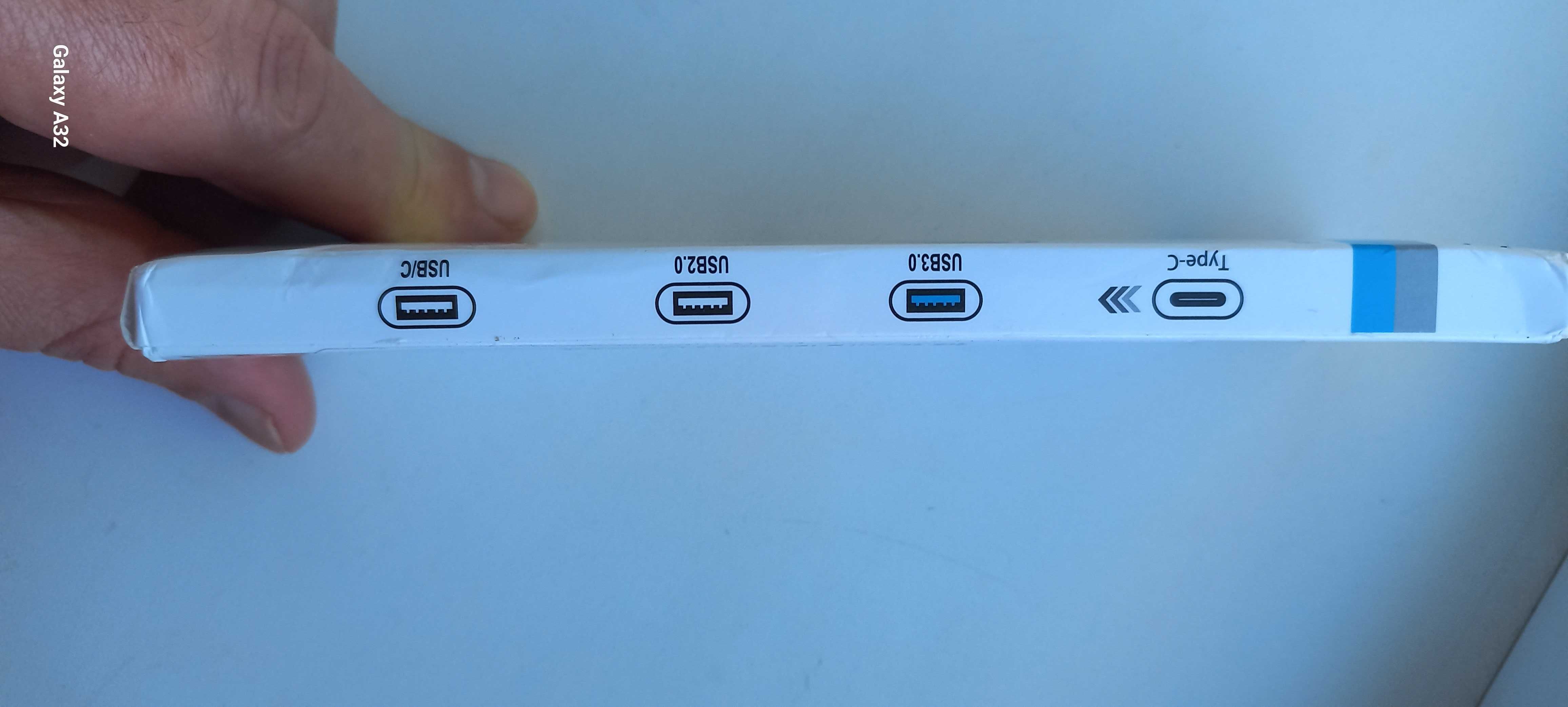 Концентратор с двойным интерфейсом USB A и USB C