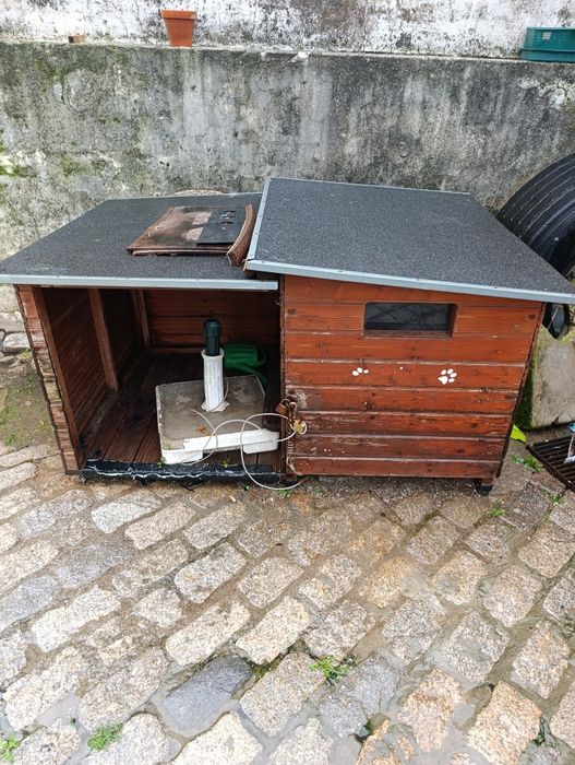 Casota para cão com 2 divisões