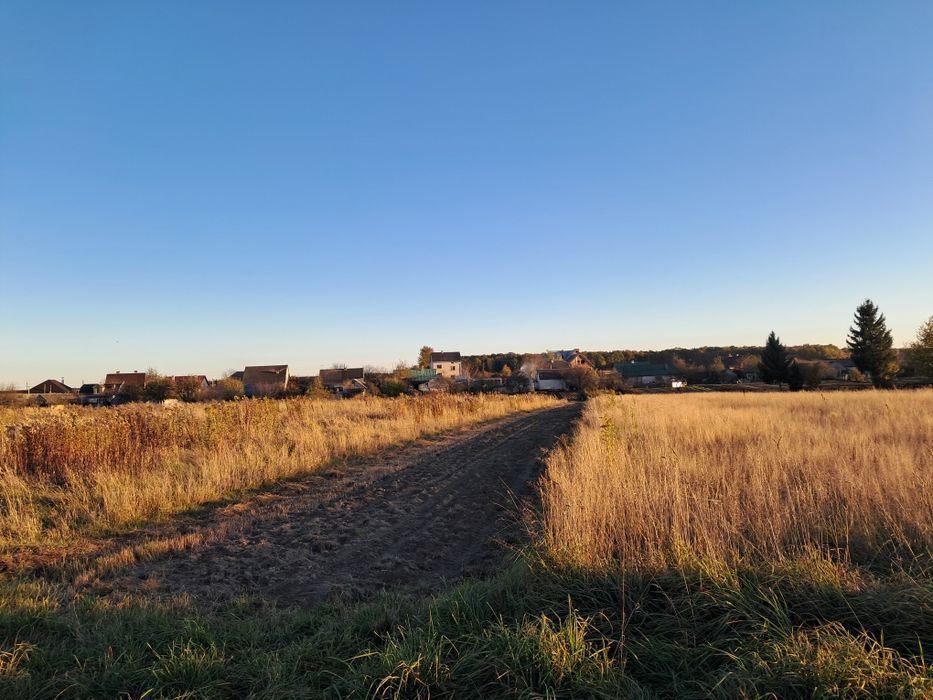 Продаж ділянки під забудову в Містках