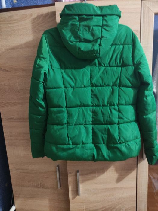 Курточка 46р M-ка.В хорошому стані.