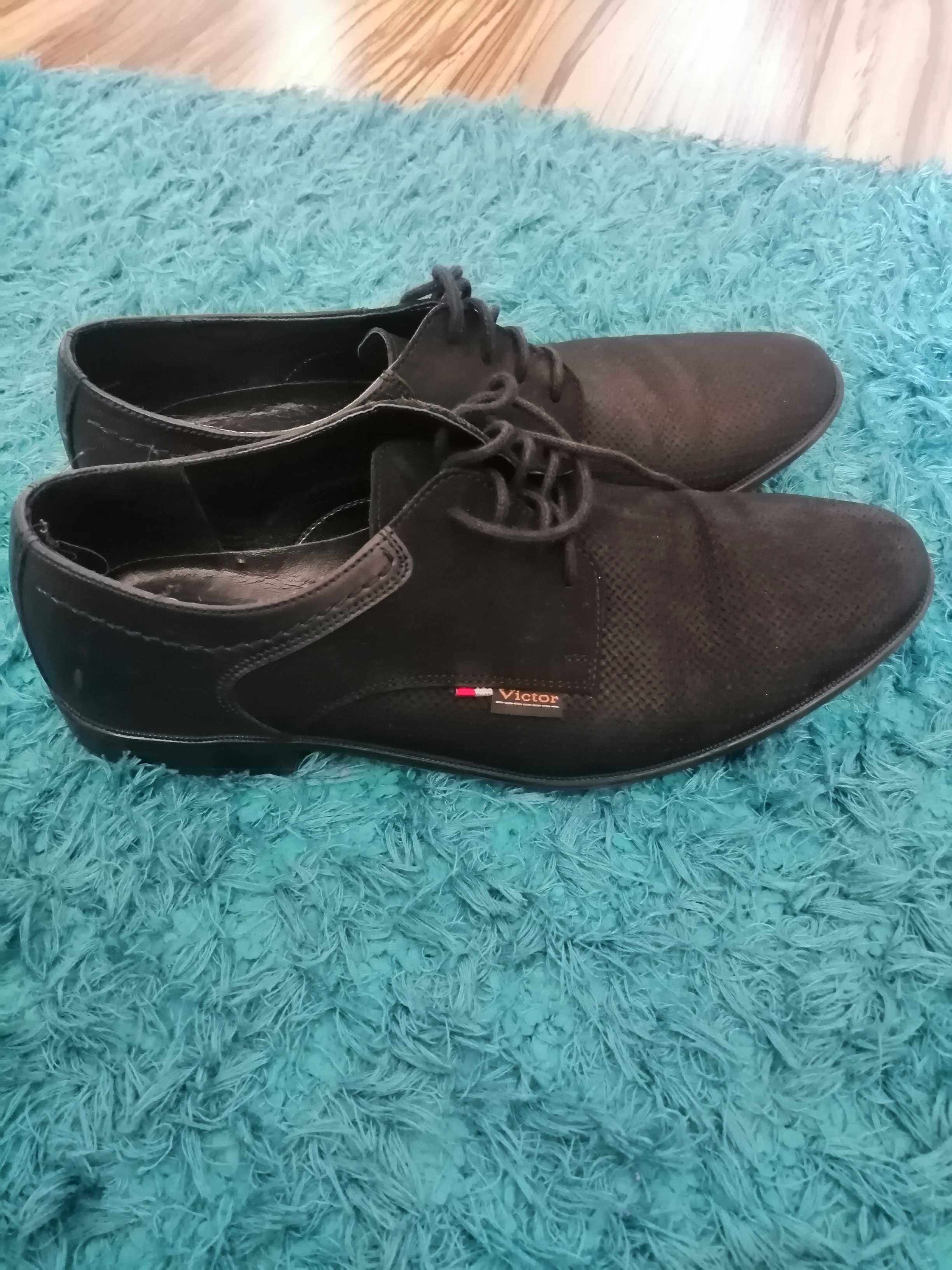 Buty chłopięce eleganckie r 38