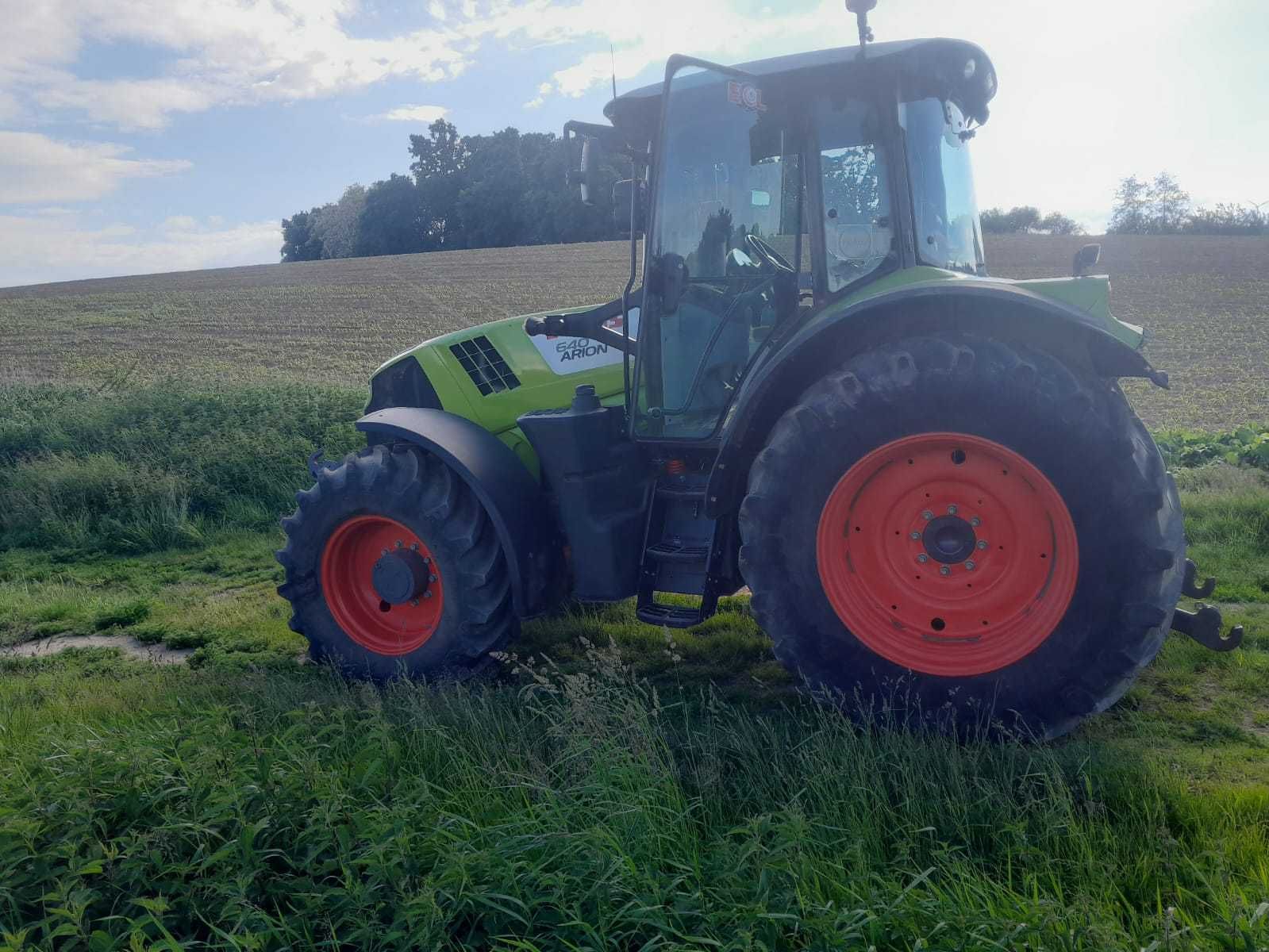 Claas Arion 640 .