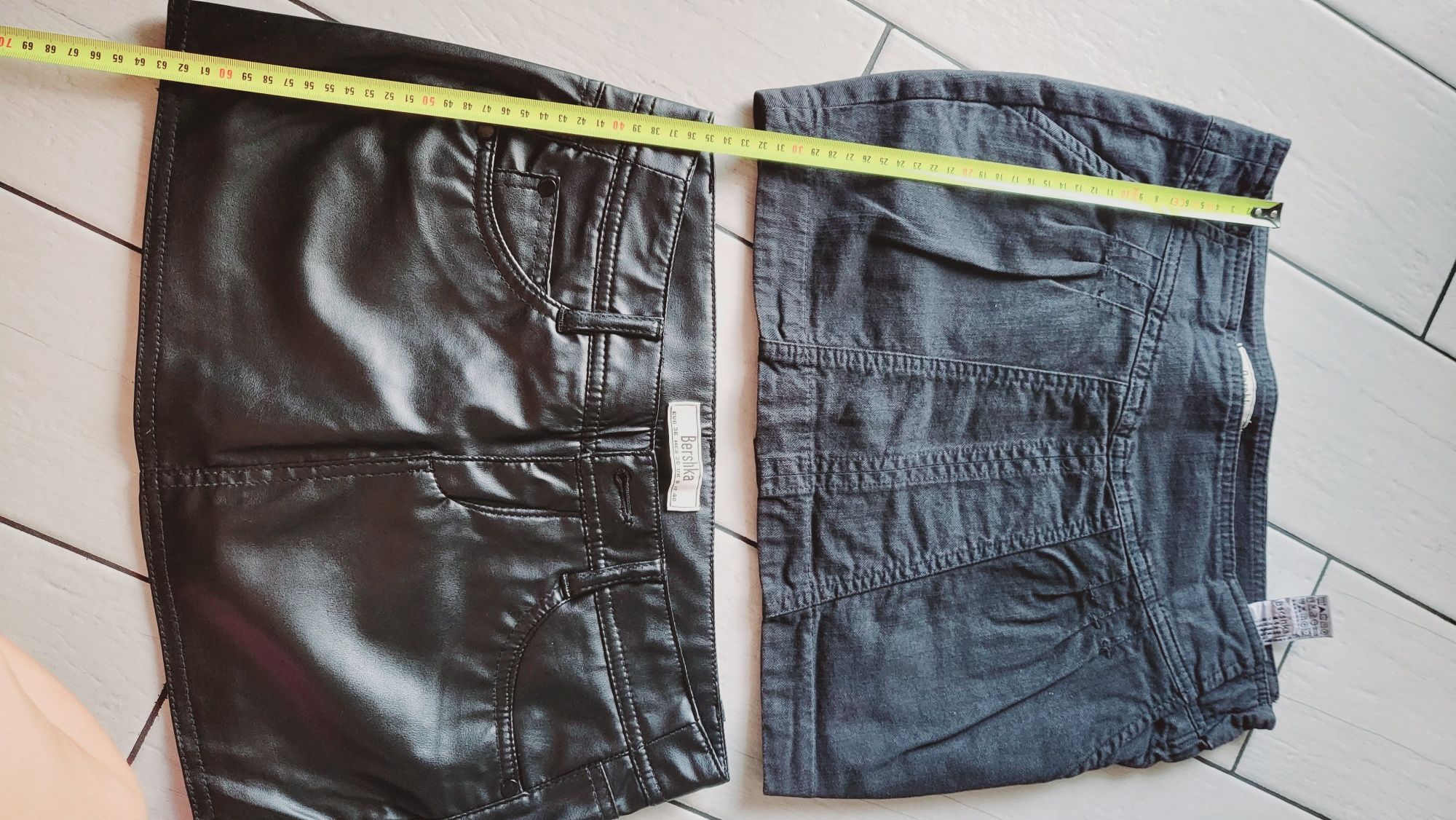 Spódnice bershka  jeans kolor czarny,