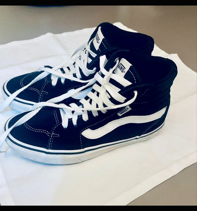 Sapatilhas Altas Vans “Off the Wall” NR. 38. Excelente estado, sem uso