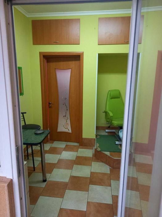 Продаж приміщення 88м2 1/10 м.Чернівці,Проспект