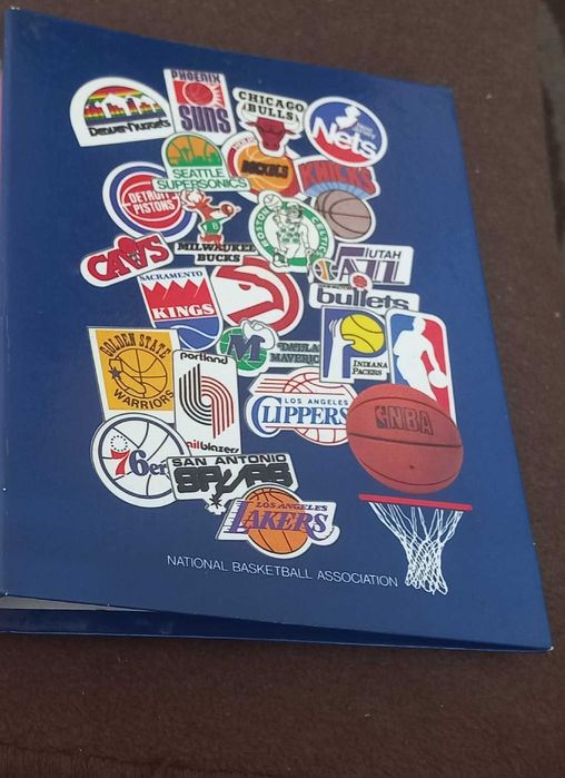 Segregator granatowy