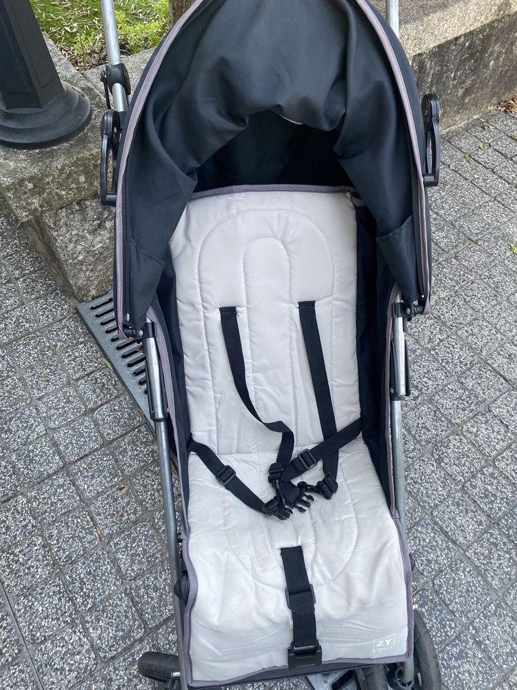 Carinho de passeio Zippy 6M+