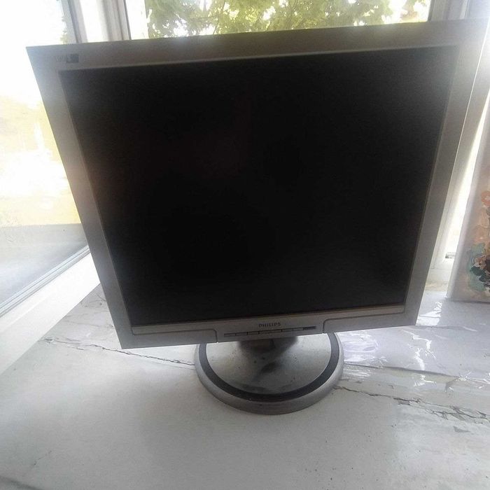 Монітор Philips 19 дюймів