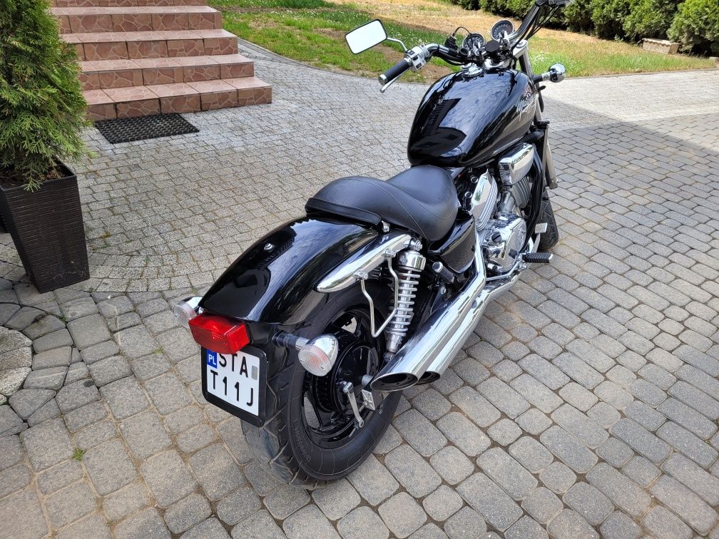 Honda Magna 750 RC43