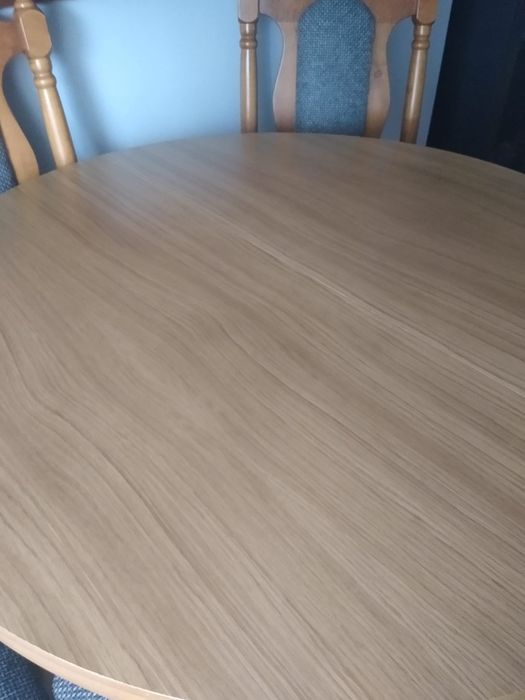 Stół okrągły rozkładany
