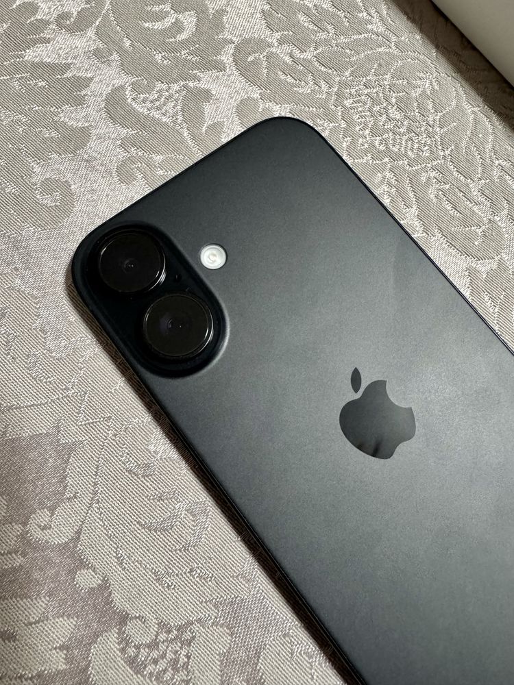 iPhone 16 NOVO, nunca usado