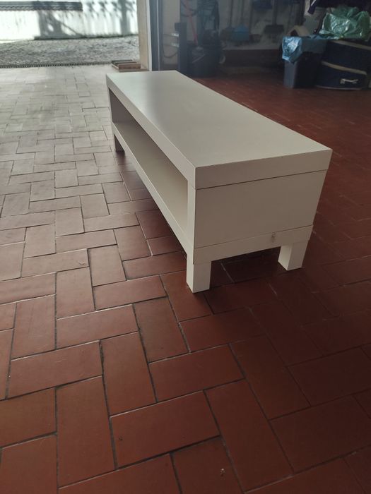 Móvel de TV sala/escritório IKEA