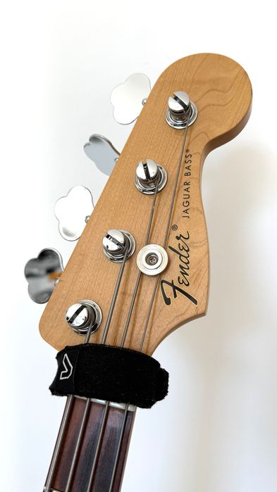 Fender Jaguar Bass + Seymour Duncan upgrade