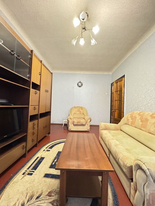 Продаж 3 кім квартри, сталінка, 74,3 м.кв, центр Югока, 2 поверх